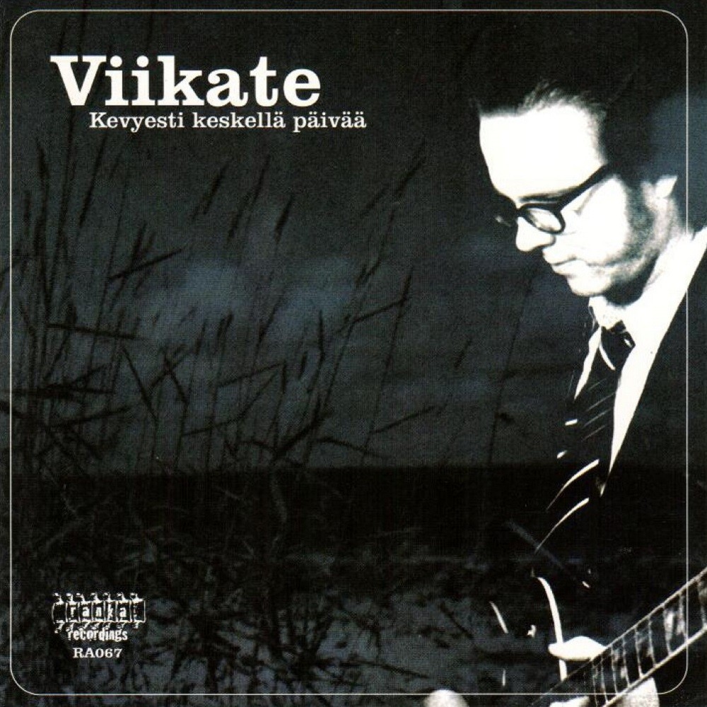 Viikate - Kevyesti keskellä päivää (2002) Cover