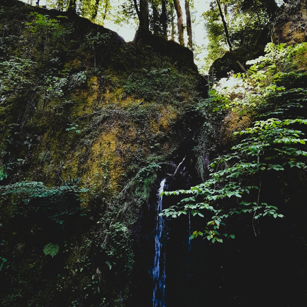 Esoctrilihum - Ealubaal (2025) Cover