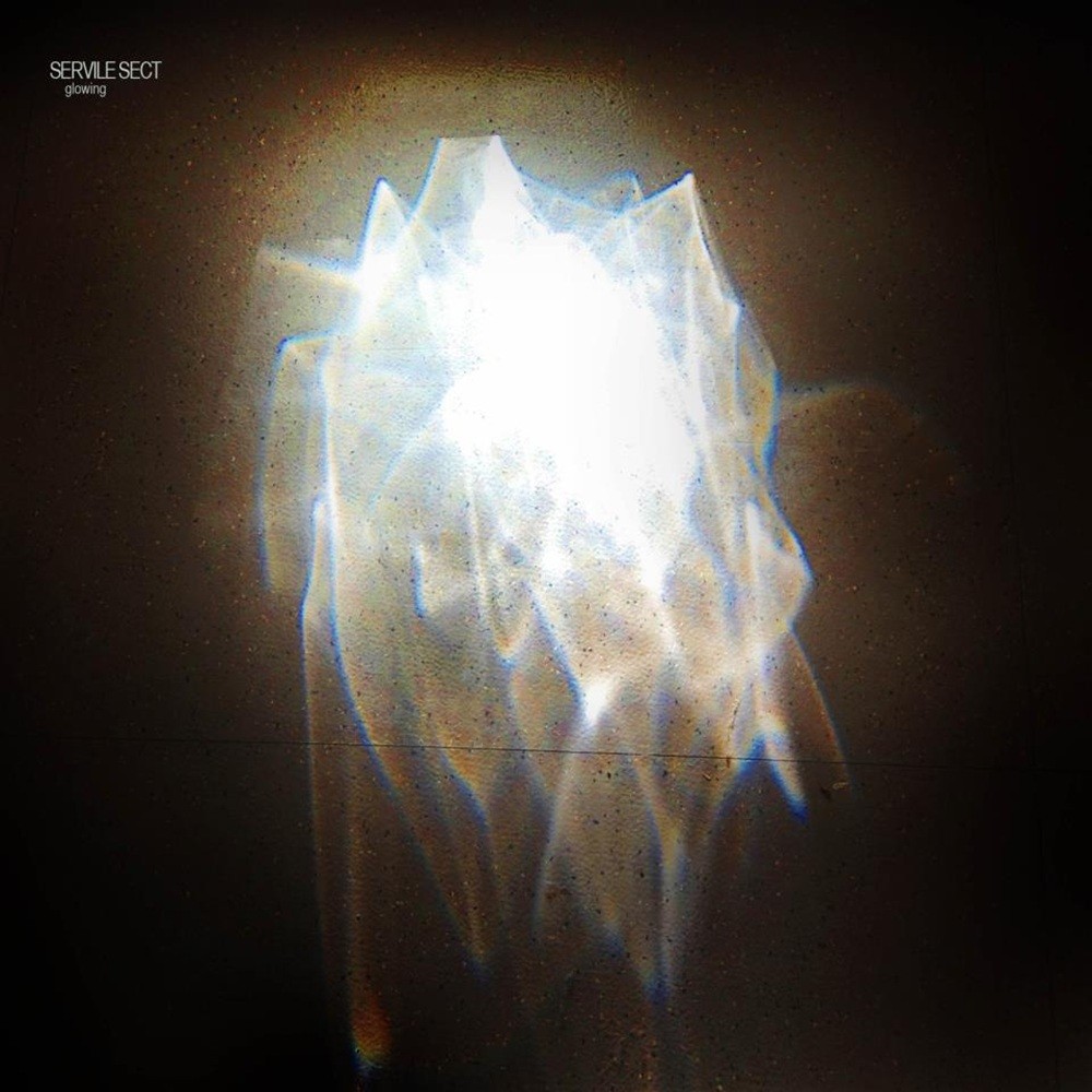 Servile Sect - Glowing (2013) Cover
